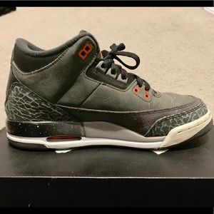 Air Jordan 3 Retro “Fear Pack”